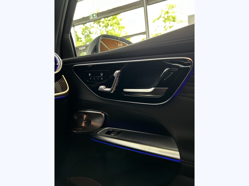 Image Mercedes-Benz GLC COUPÉ 300 d e 4MATIC Coupé AMG Line  2543 GLC Coup+® 300 d e 4MATIC